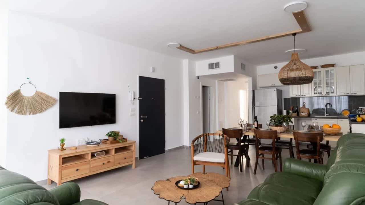Stylish Tel Aviv Urban Apartment