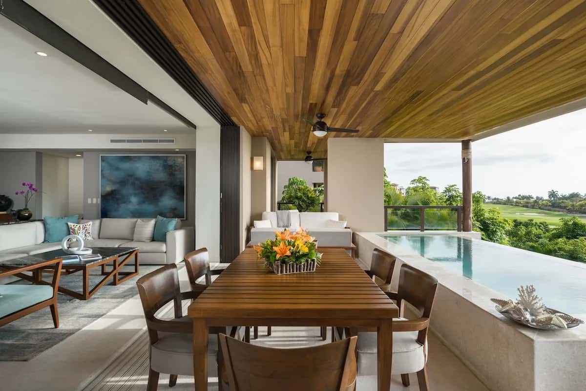Oceanfront Three Bedroom Villa in Marietas