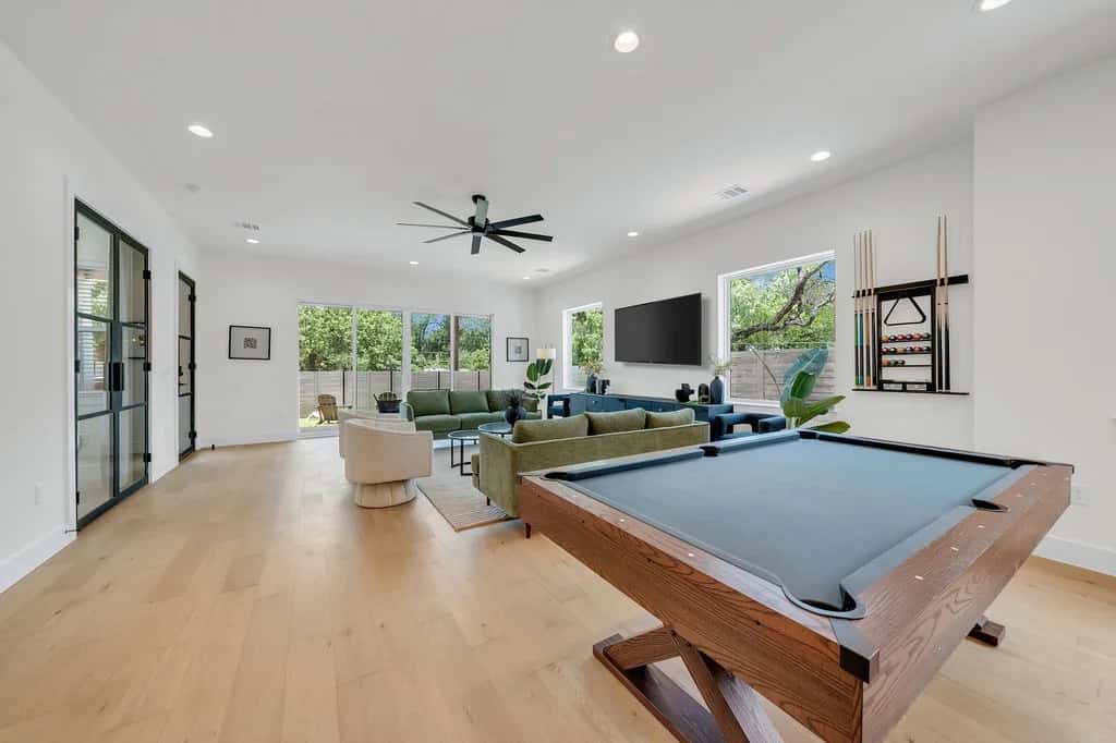 Gran Oferta, 6 Habitaciones, Piscina, Sala de Juegos y Cocina de Chef