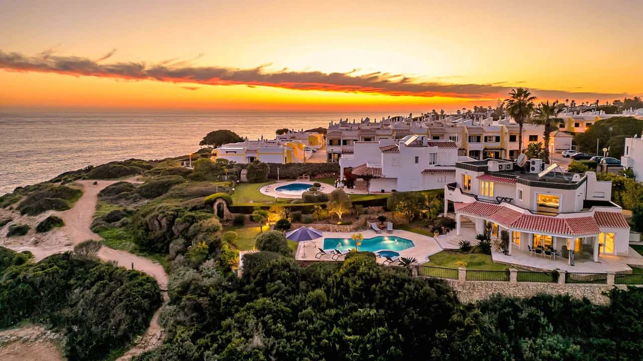 Elegant Coastal Home Near Beach