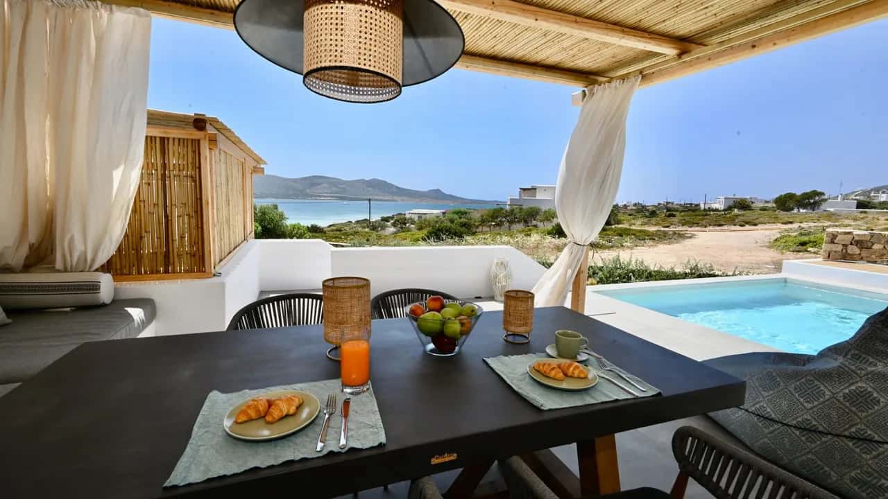 Cycladic Design Meets Natural Elegance