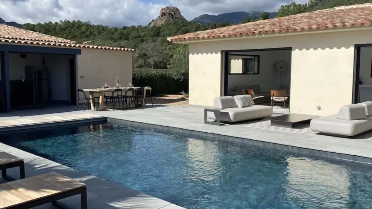 Spacious Corsica Villa With Heated Pool
