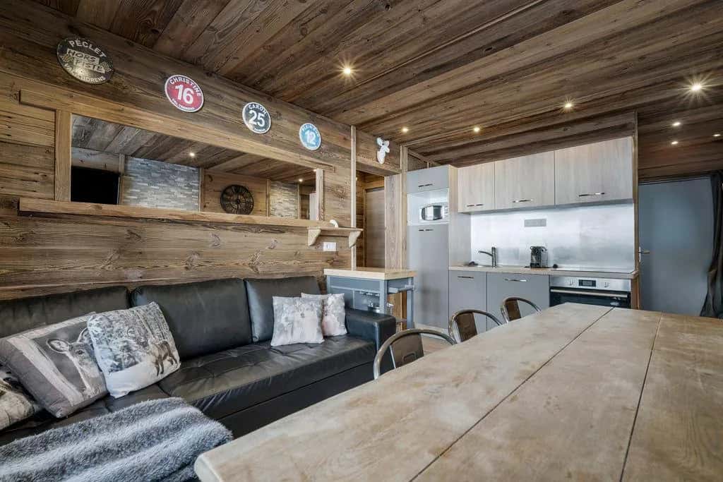 Central Val Thorens Apartment With Ski Access