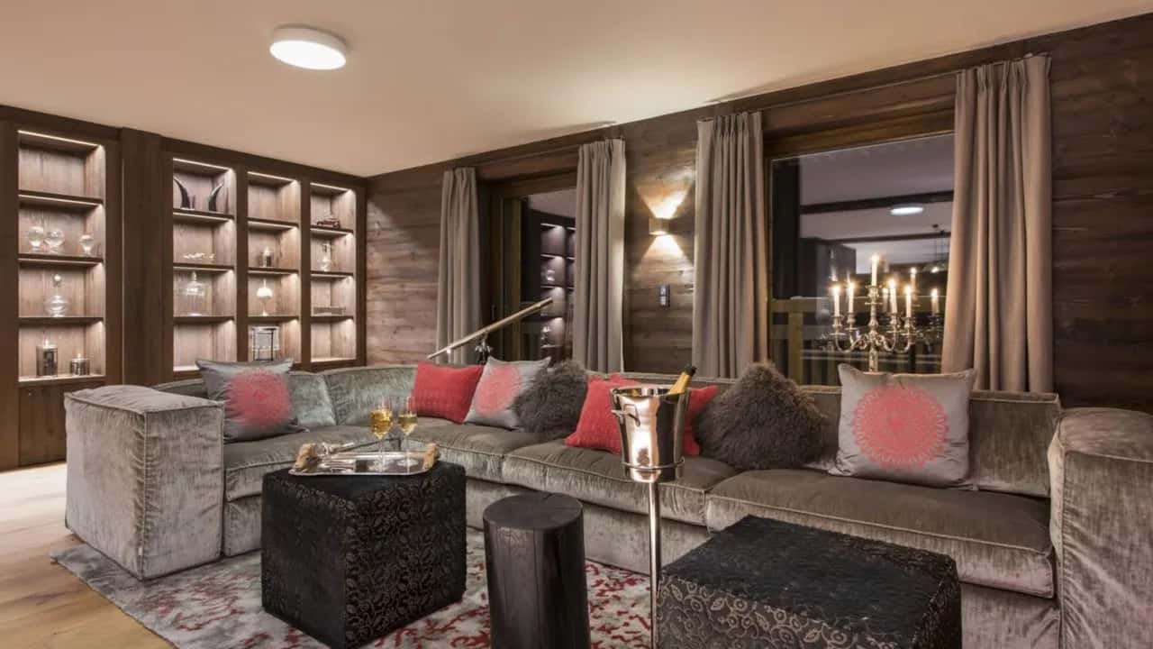 Retraite Alpine Élégante avec Sauna Privé