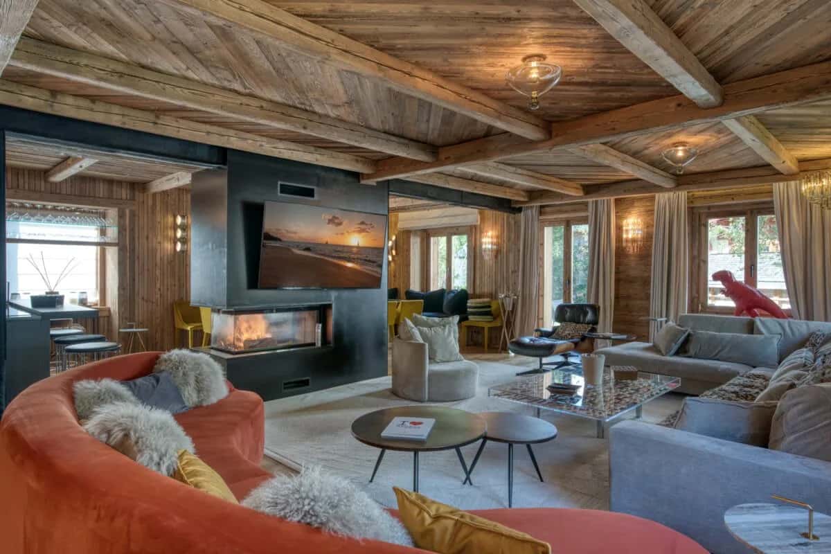 Scenic Alpine Chalet with Central Access