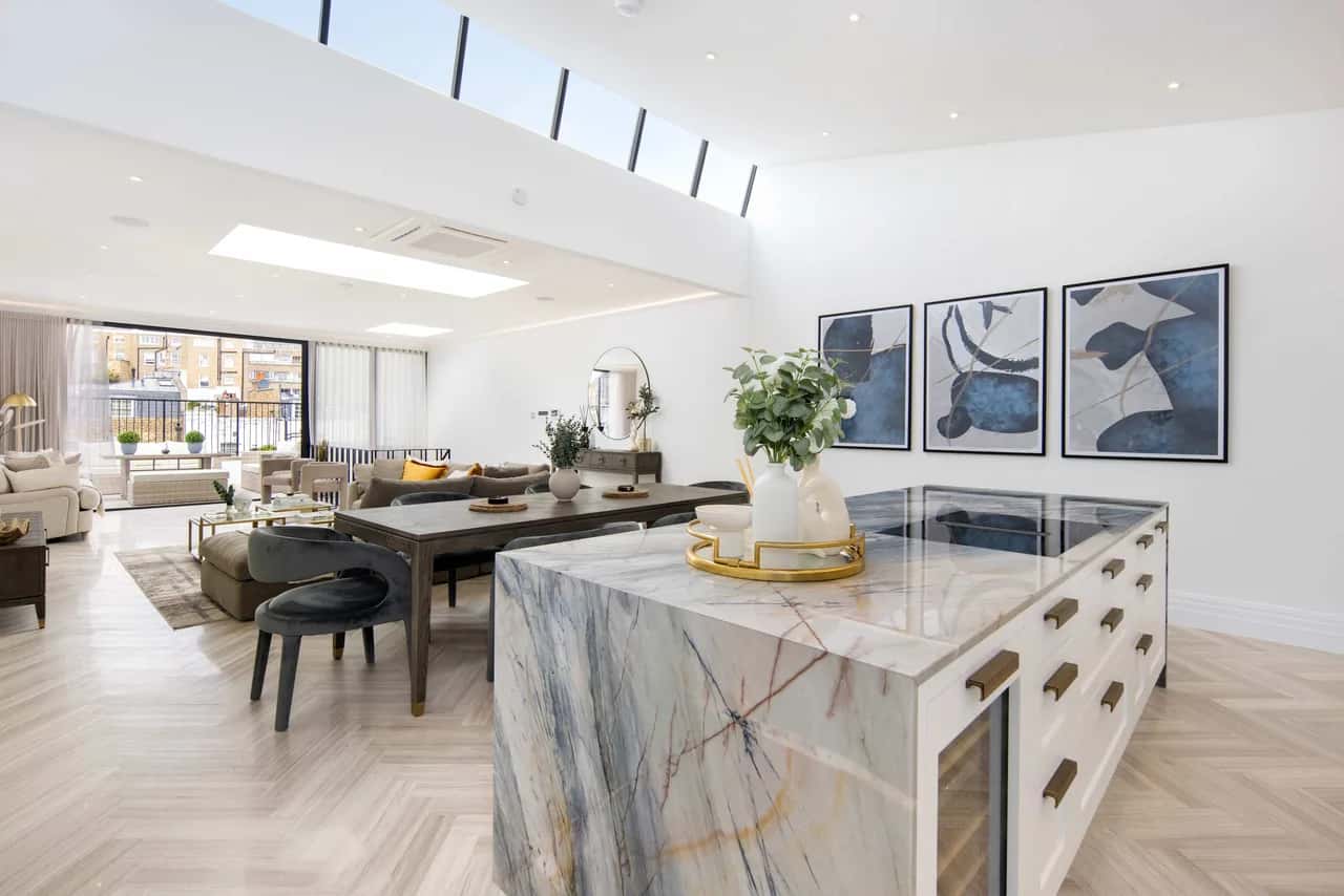 Elegant Duplex in South Kensington
