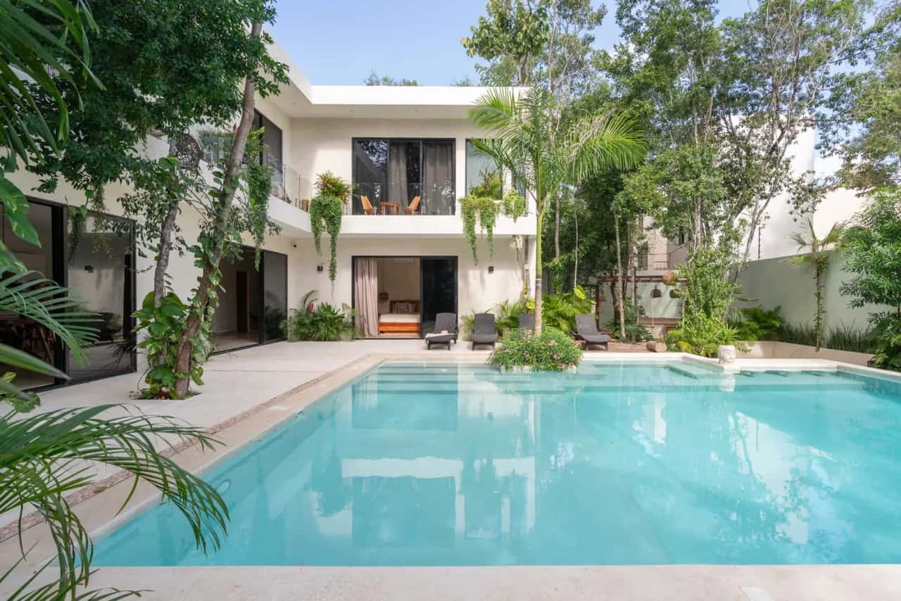 Villa en Tulum con Piscina y Estilo Tropical