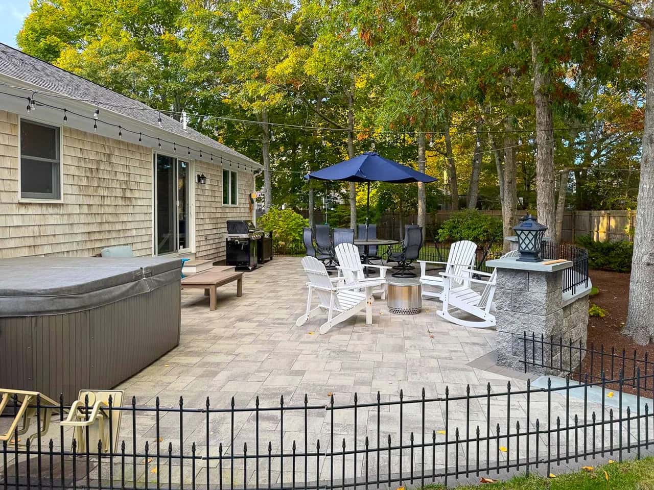 Cape Cod Fireplace/ Hot Tub Fire Pit & Beach 