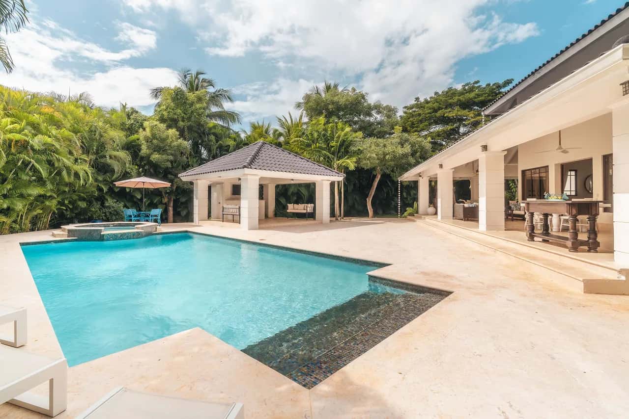 Private Pool Villa in La Romana