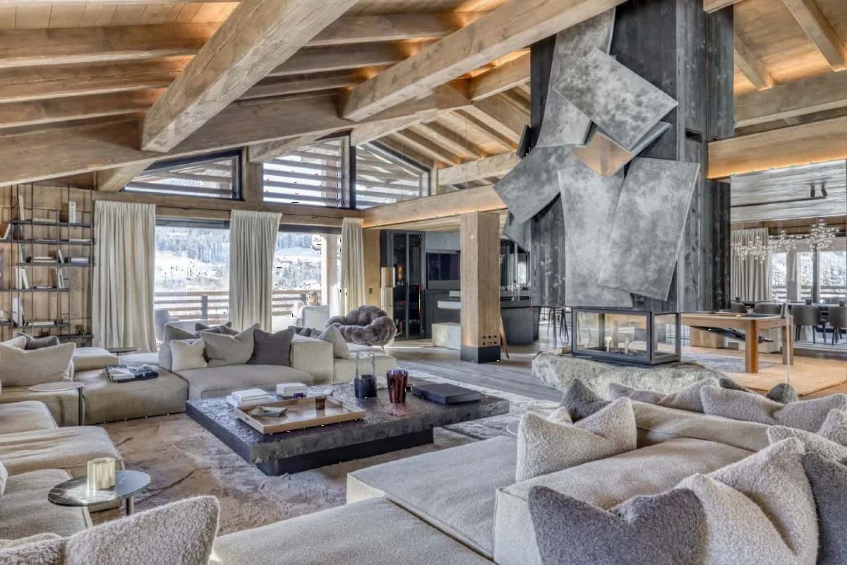 Ruhiges Alpenchalet mit Pool