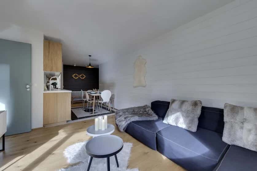 Bright Scandinavian Apartment Near Ski Lifts