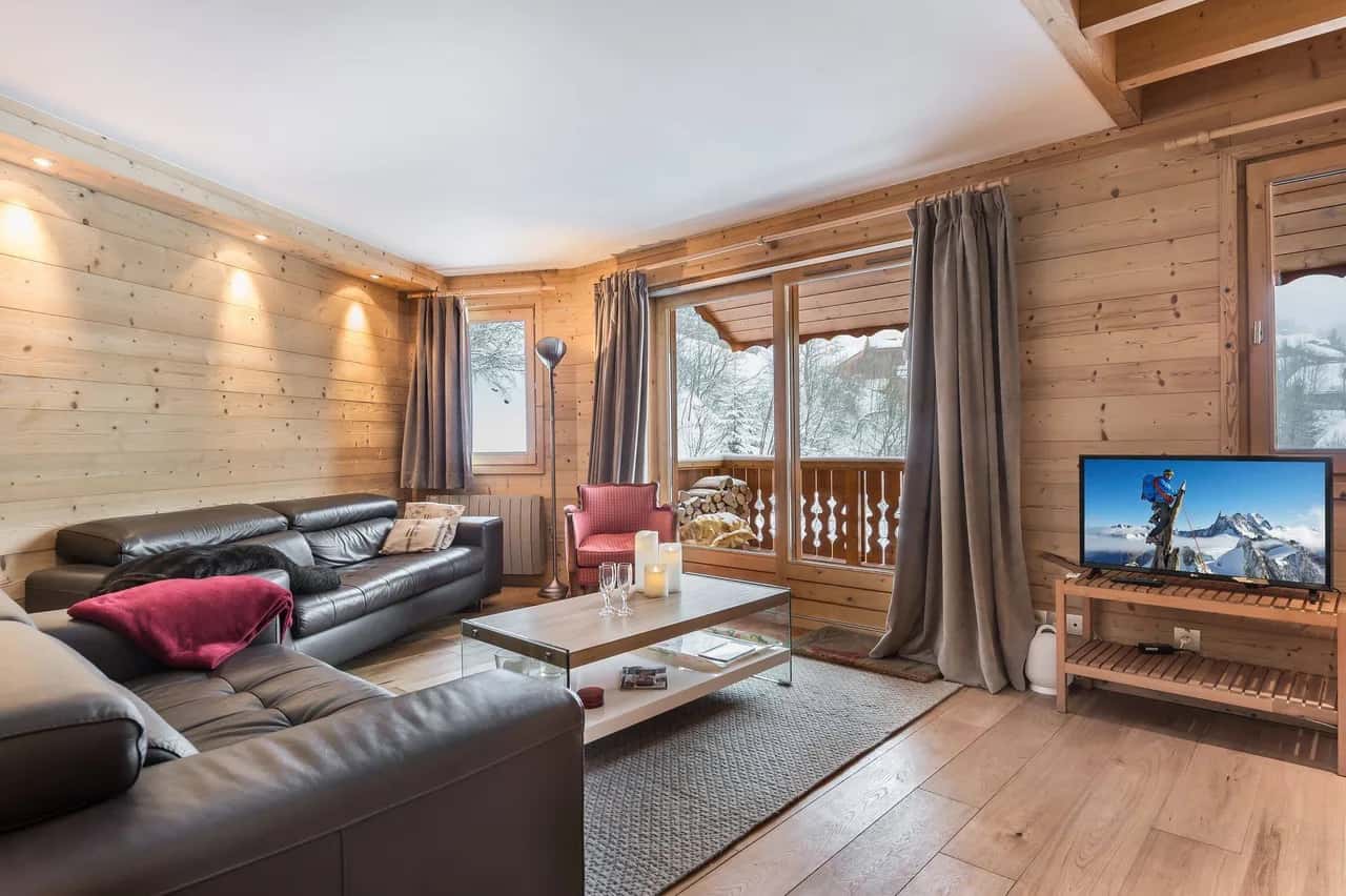 Savoyard Style Apartment Near Slopes