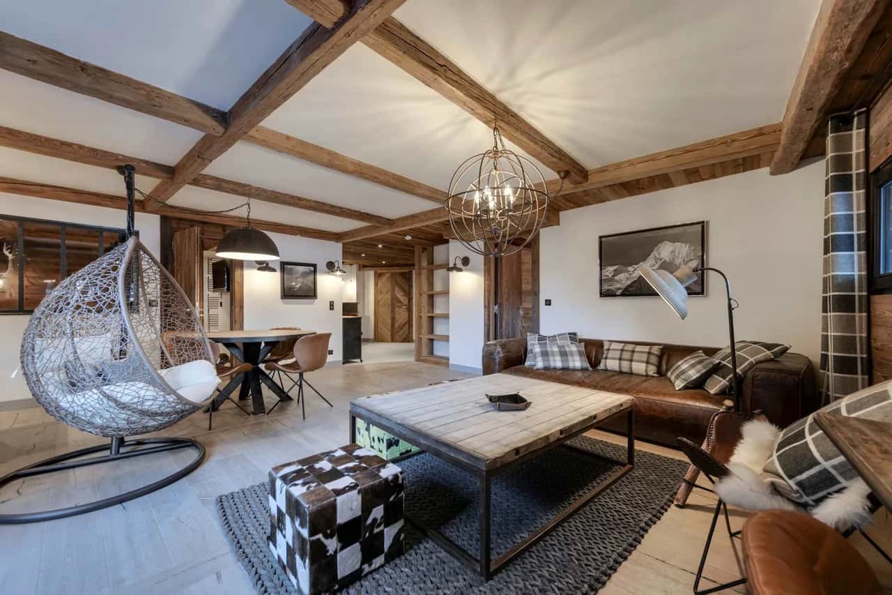Elegant 2BR Apartment in Mountains