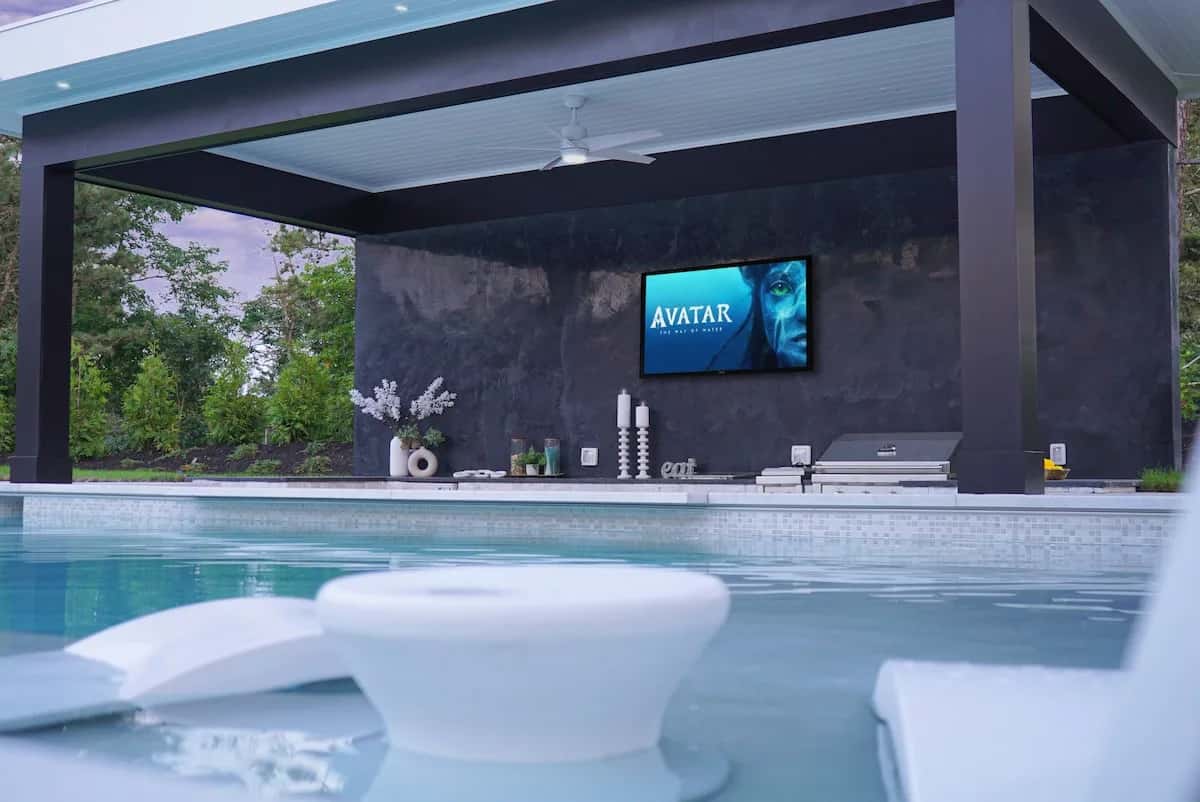 Dennis Family Oasis: Pool, Hot Tub, & Fire Pit!