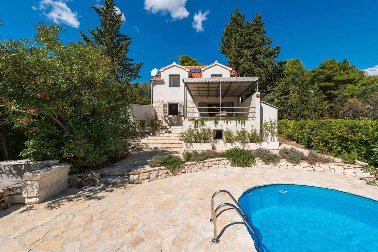 Timeless Mediterranean Villa By The Sea