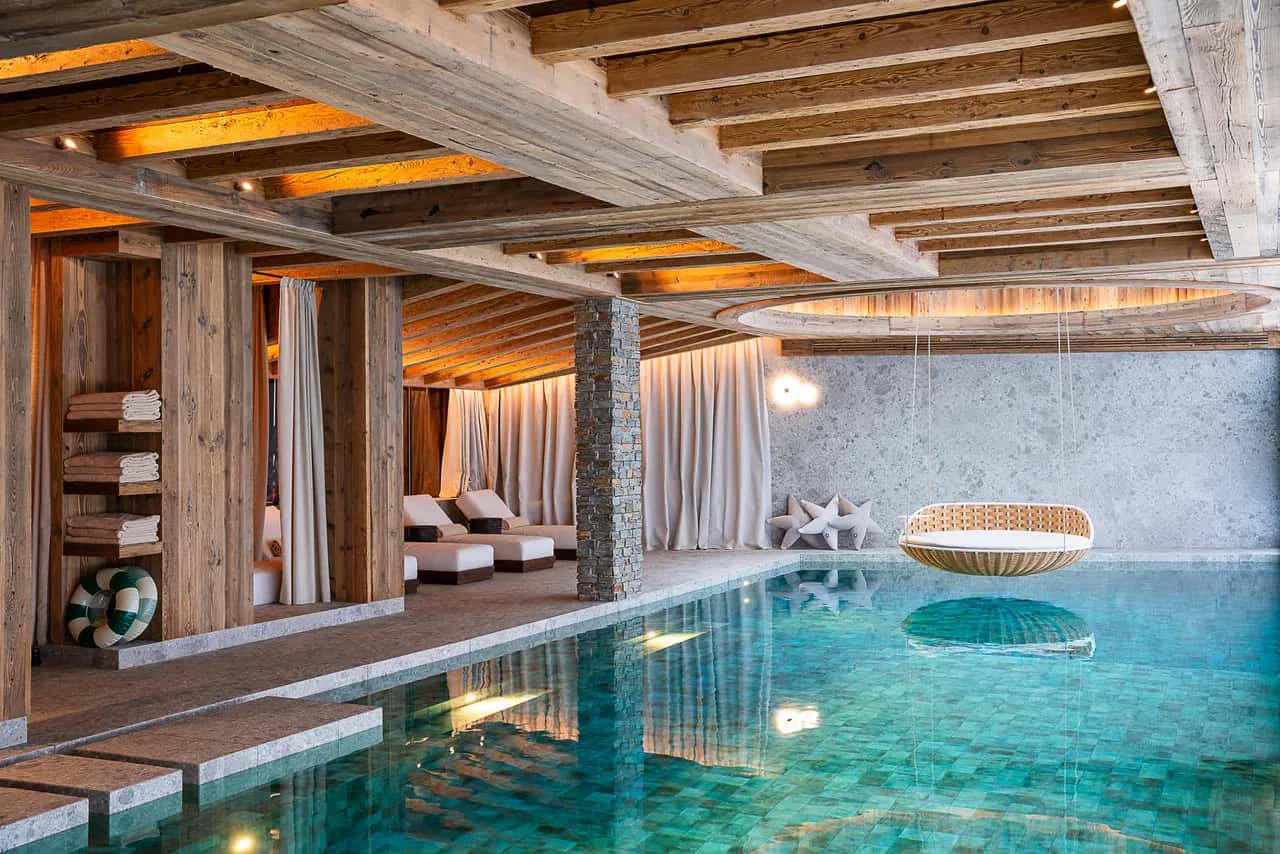 Chalet Alpino Moderno Con Piscina Interior