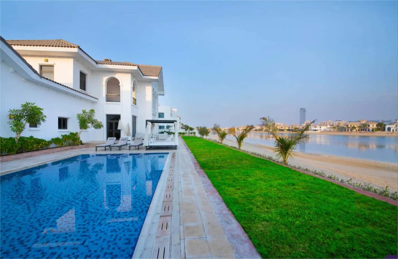 Palm Jumeirah Beachfront Luxury Villa