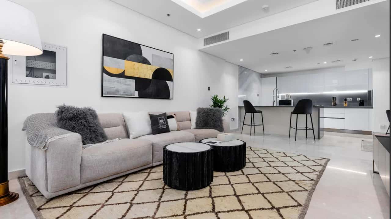 Contemporary Two-Level Urban Retreat