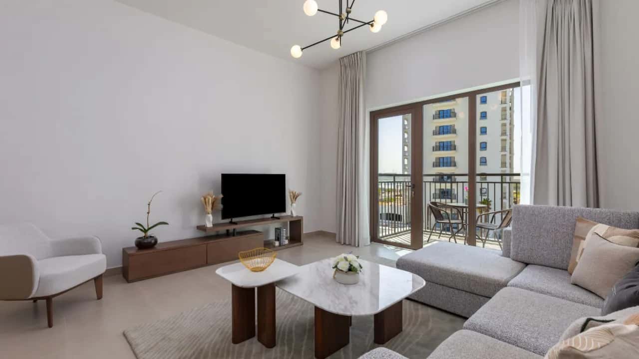 Bright Yas Island Canal View Apartment
