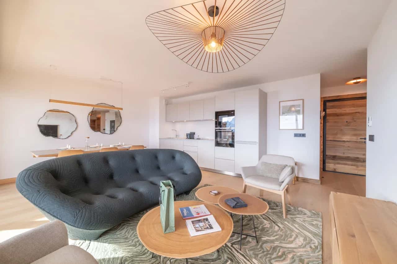Bright and Modern Alpine Apartment Stay
