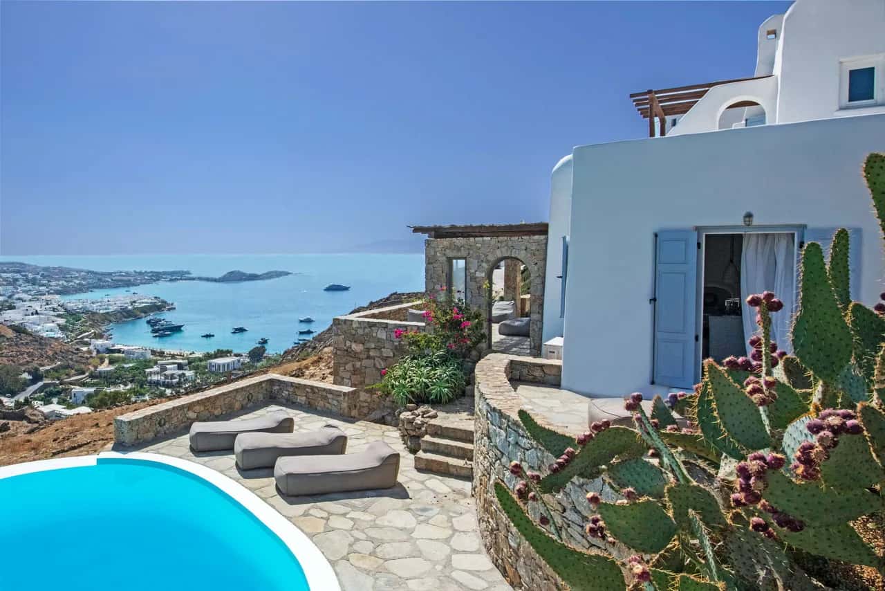 Elegant Retreat With Pool and Pergola