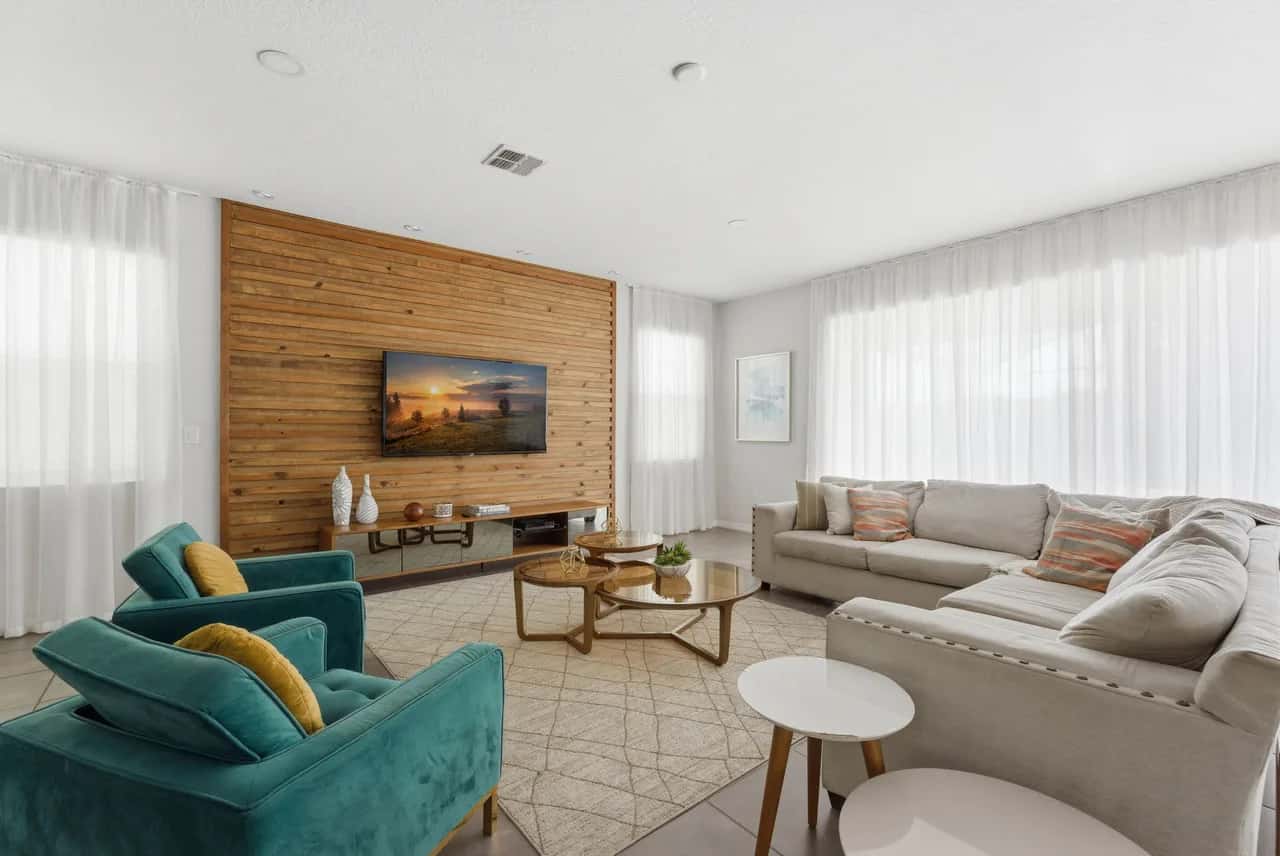 Upscale 9BR Stay with Pool and Themed Rooms
