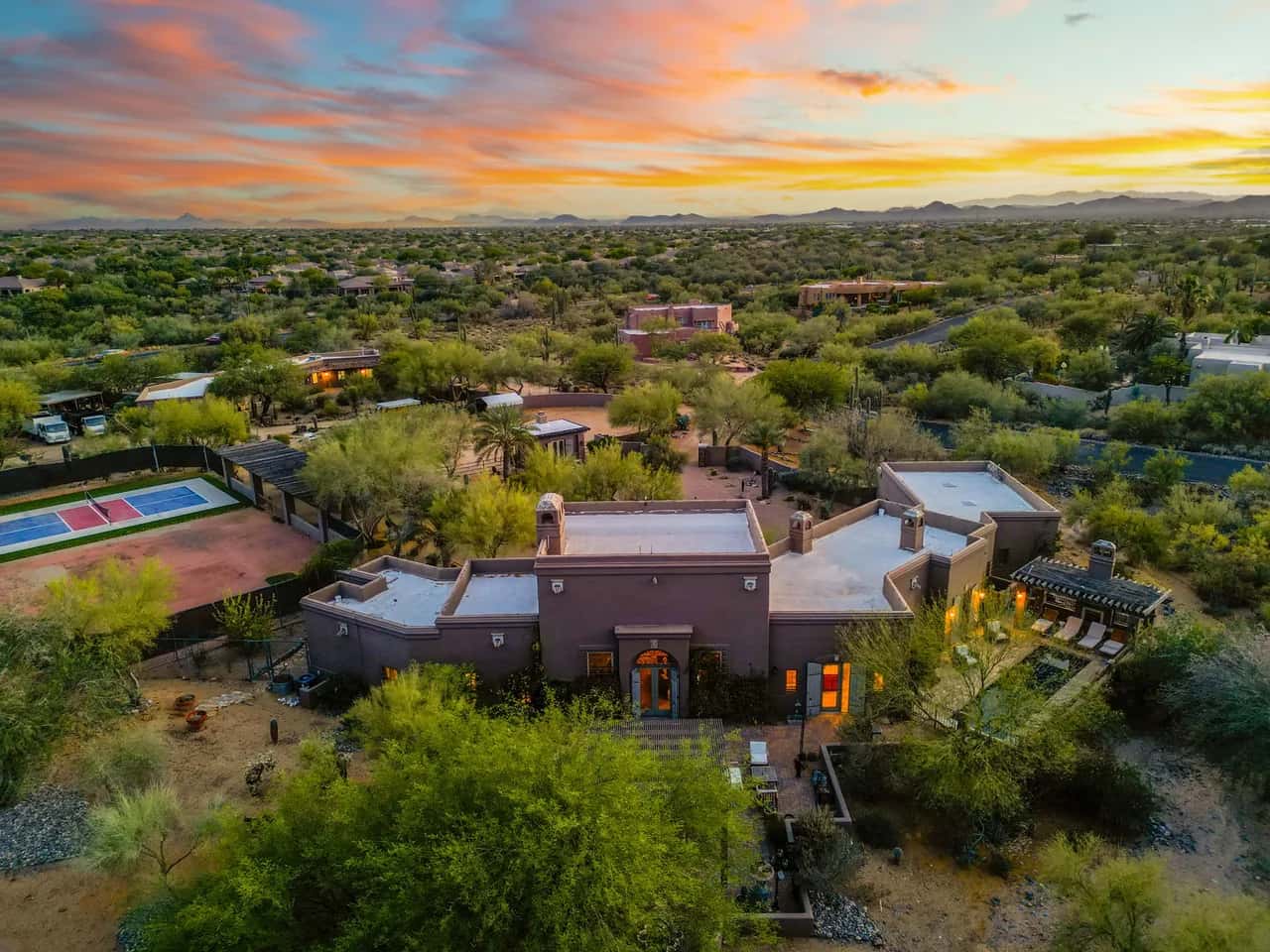 Desert Estate with Pool, Casita,Pickleball & Views