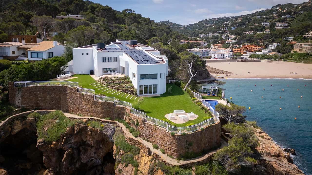 Santuario Azure Coast