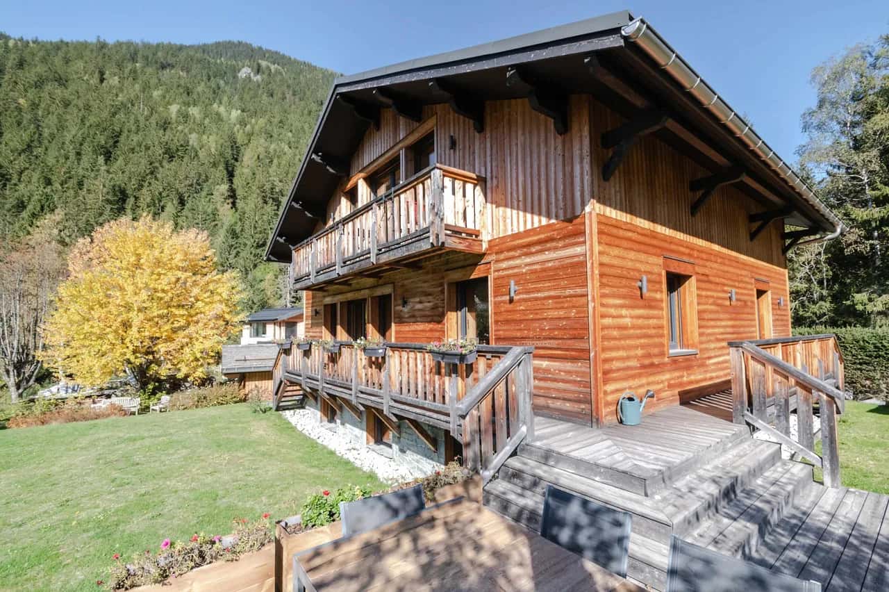 Retraite Alpine Moderne Près des Pistes de Ski