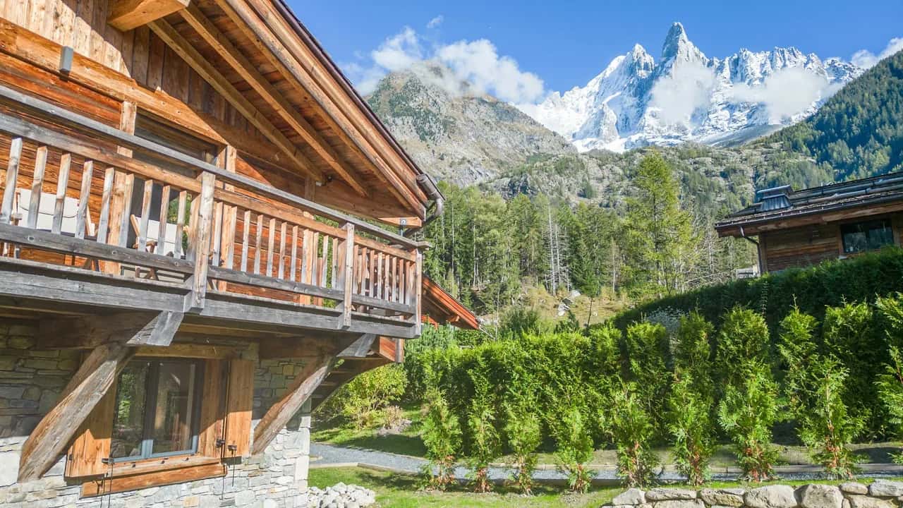 Luxuriöse Bergflucht mit Sauna-Retreat