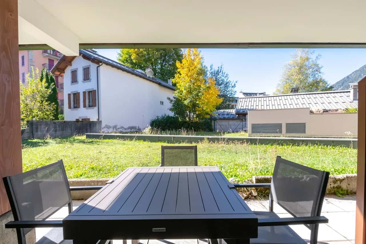 Bright Apartment Close to Ski Slopes