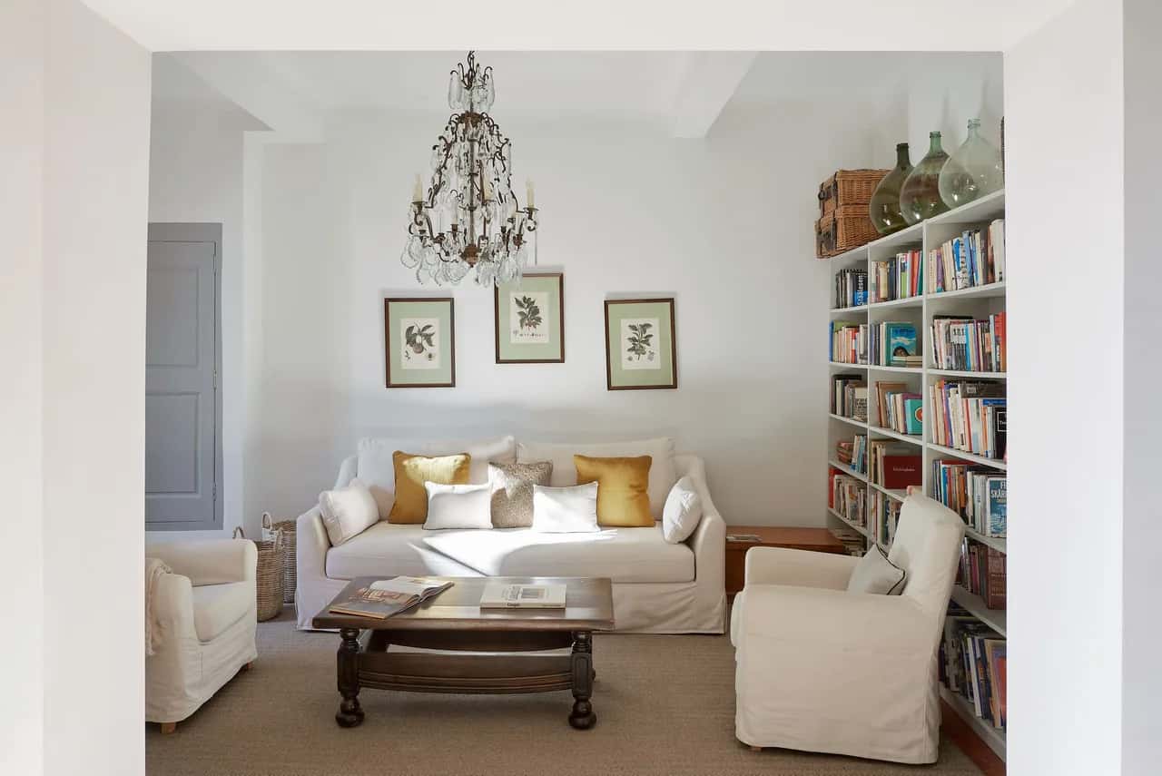 Authentic Village Escape in Beautiful Provence