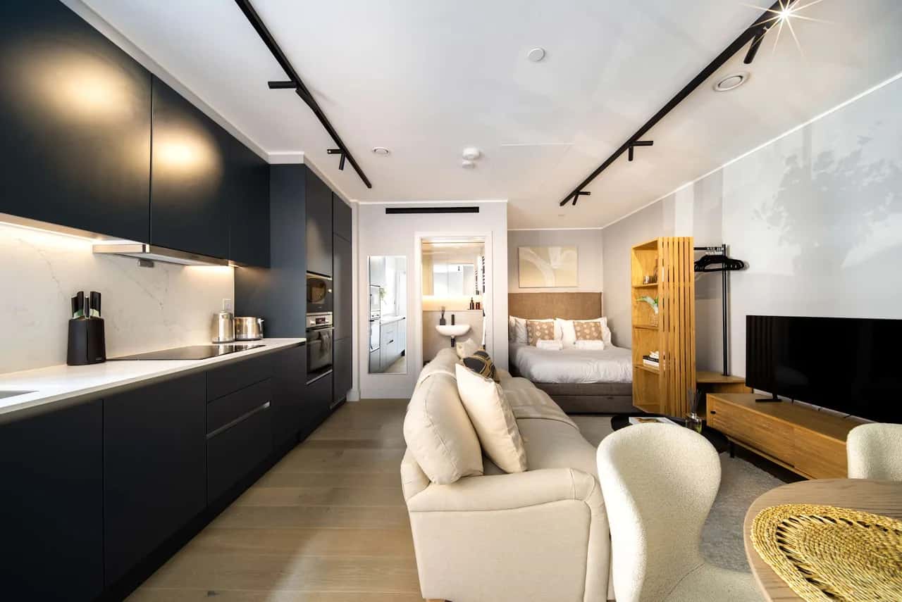 9 Mins Walk to Selfridges, Marble Arch Studio