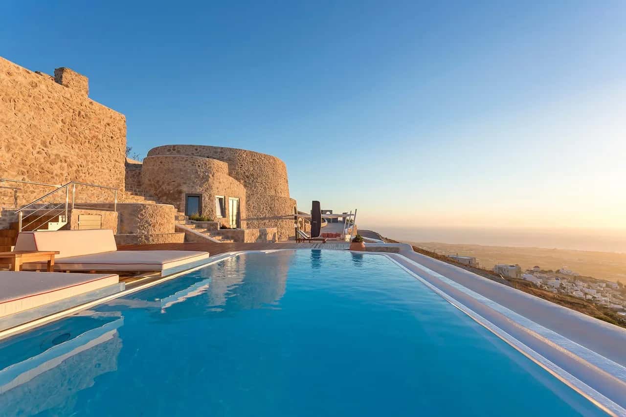 Luxury 5BR Santorini Villa with Infinity Pool 