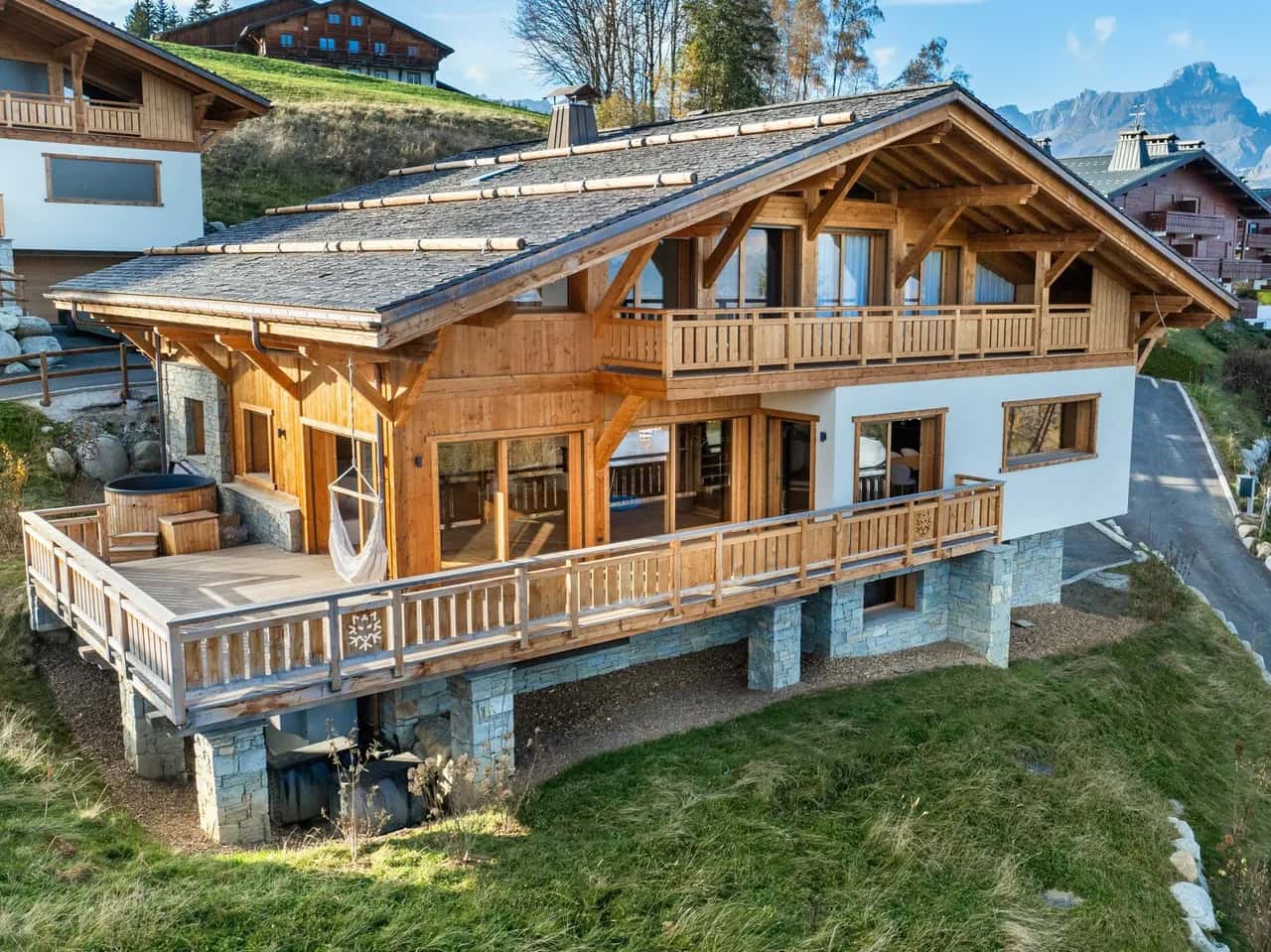 Chalet Contemporain Près des Pistes de Ski de Combloux