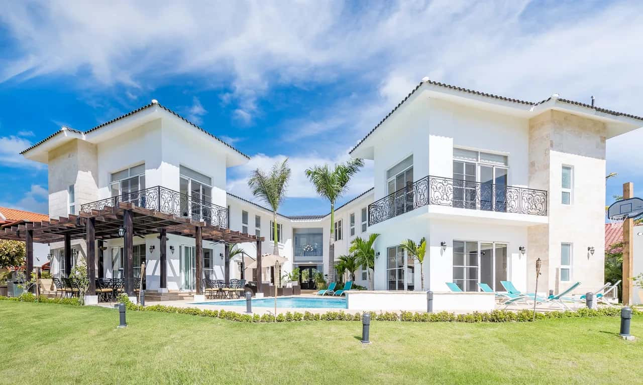 Expansive Eight Bedroom Villa in Punta Cana