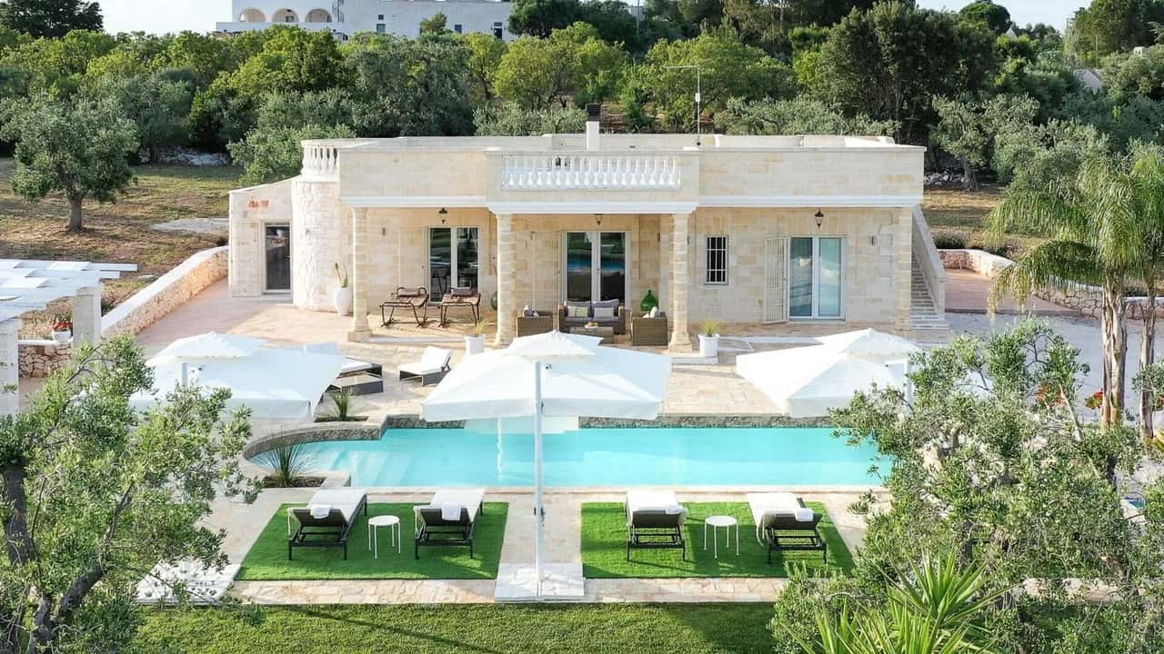 Terrace-Focused Four Bedroom Villa in Puglia