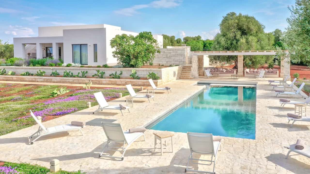 Erhöhte Terrasse Villa in Apulien