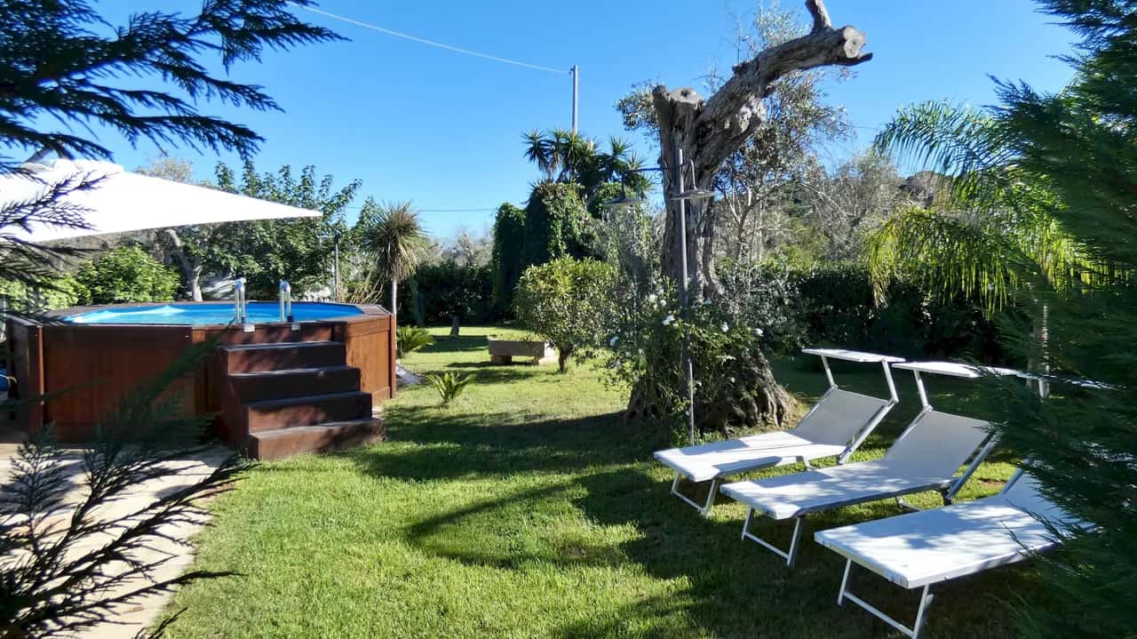 Villa Piana  - Con Piscina ed Ampio Giardino Privato