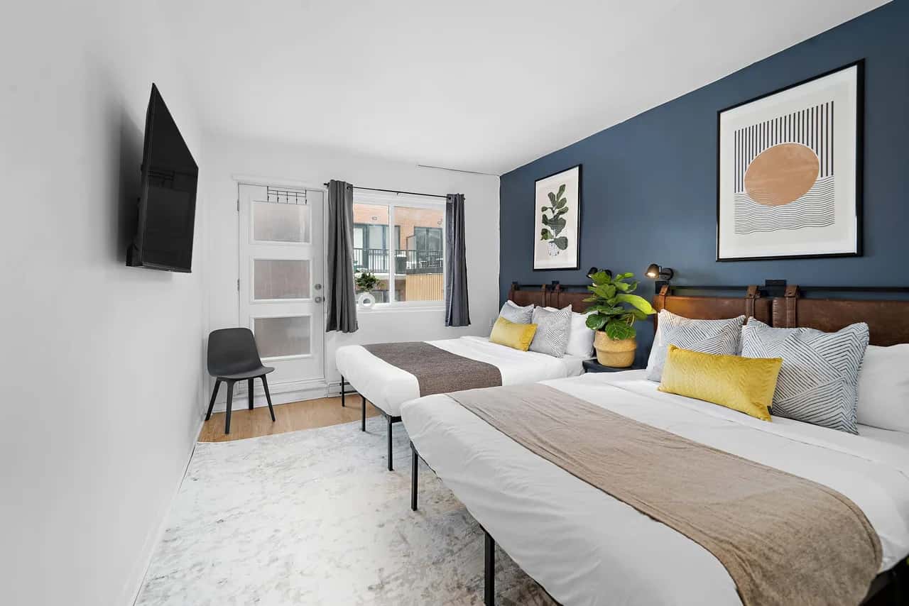 Contemporary Studio Near McGill in Montreal