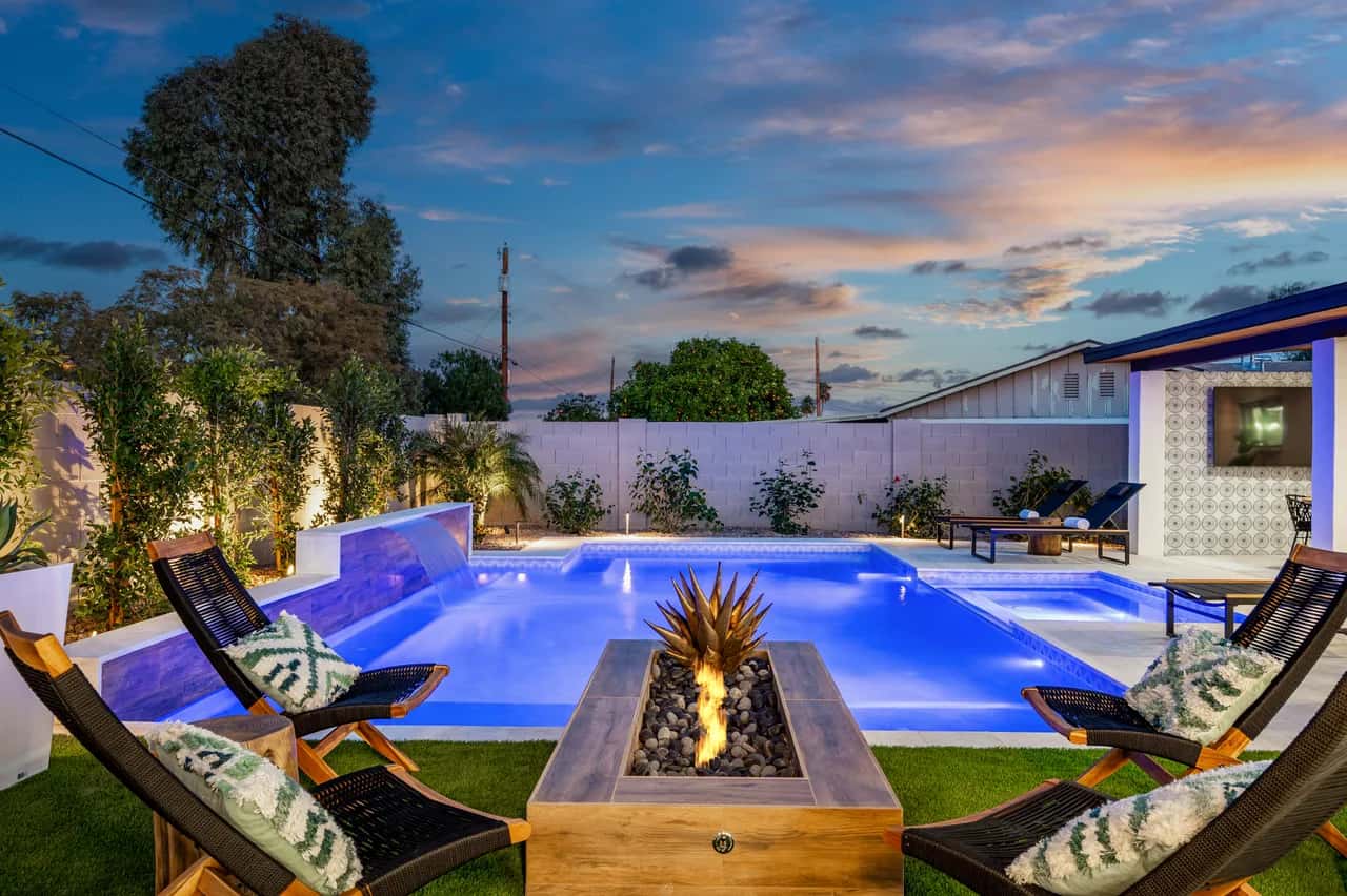 Wunderschön gestaltetes Zuhause mit Pool für Familien und Gruppen