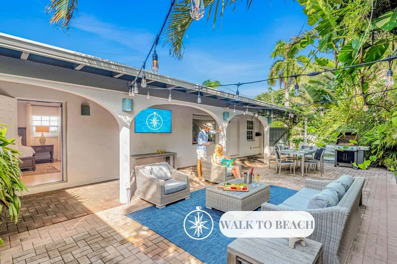 Steps from Beach / Quaint Cottage / Hot Tub / Surf Key / H0MES