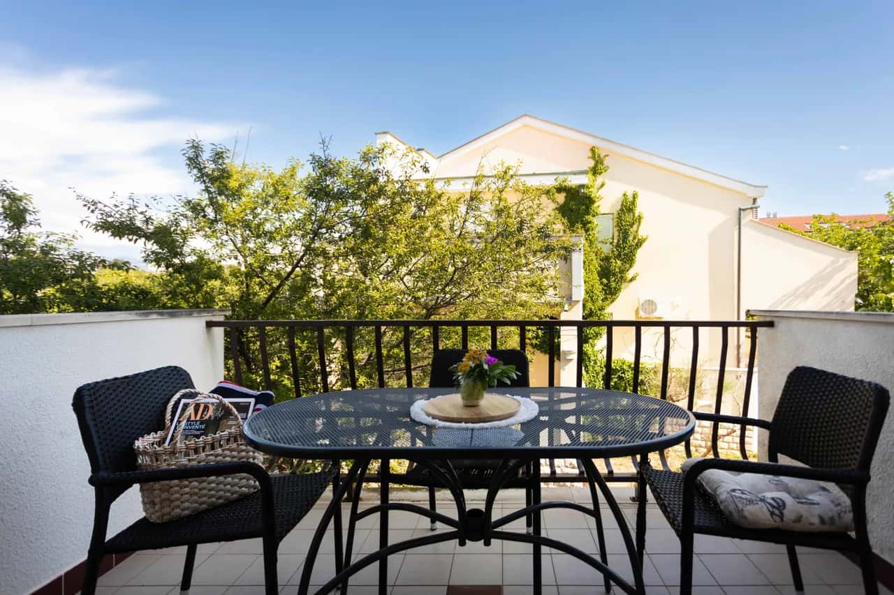 Poolside Stone 1-Bedroom Suite - Marina Bok