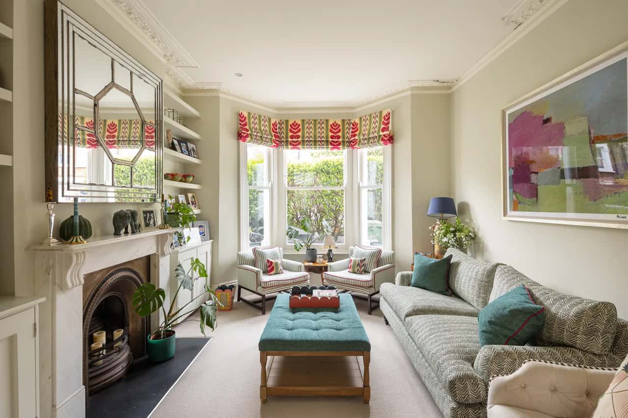 Contemporary Five Bedroom Villa in England