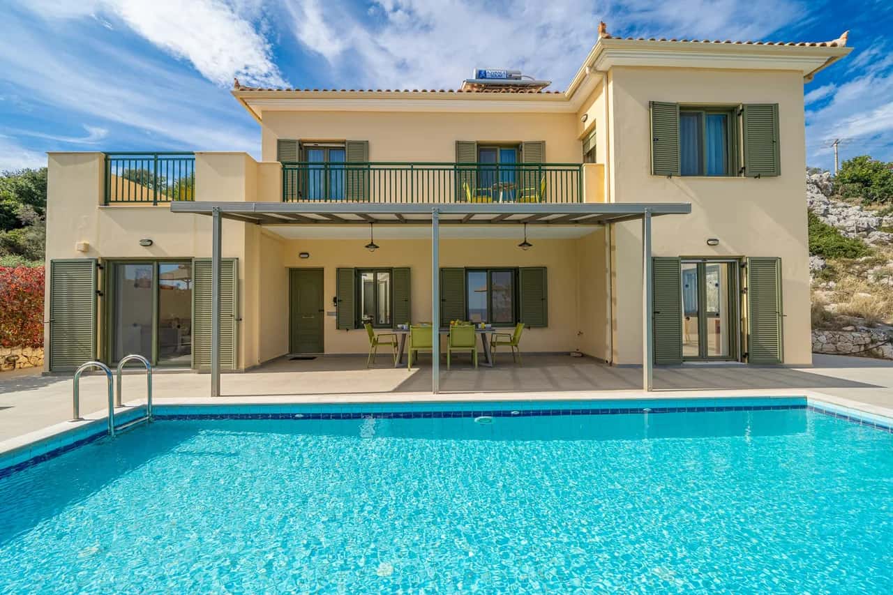 Villa Dinos with swimming pool