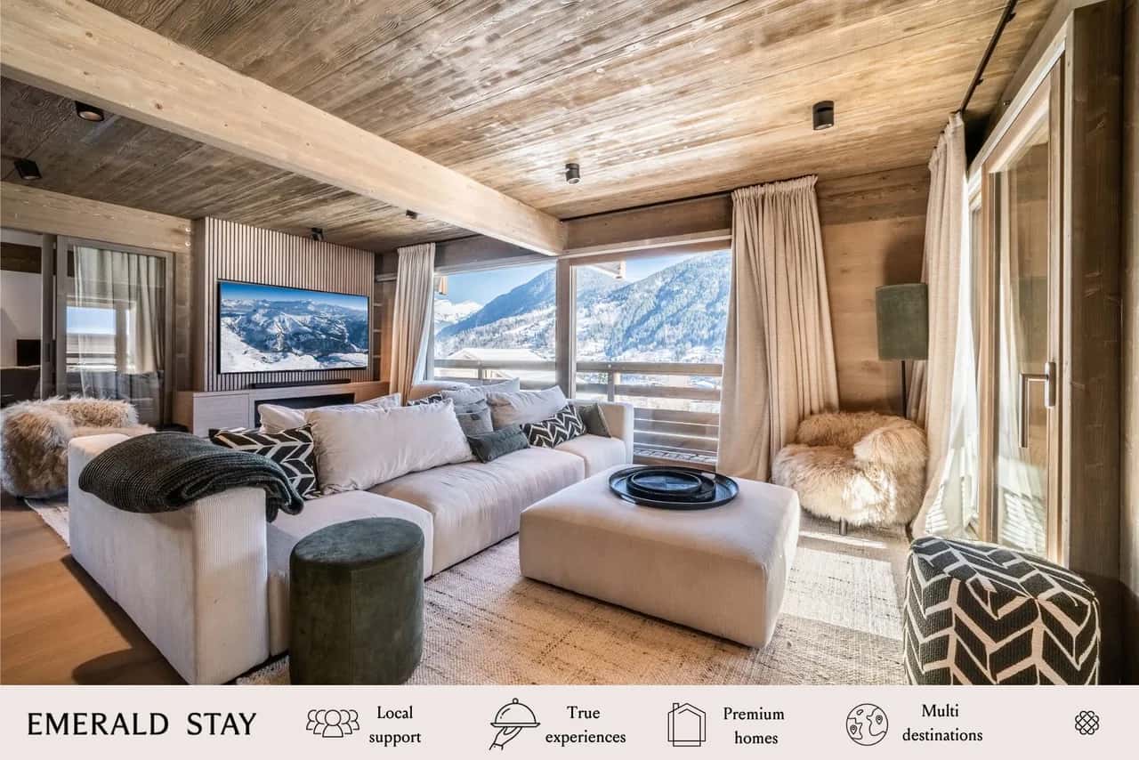 Elegant Five-Bedroom Chalet in Saint-Gervais