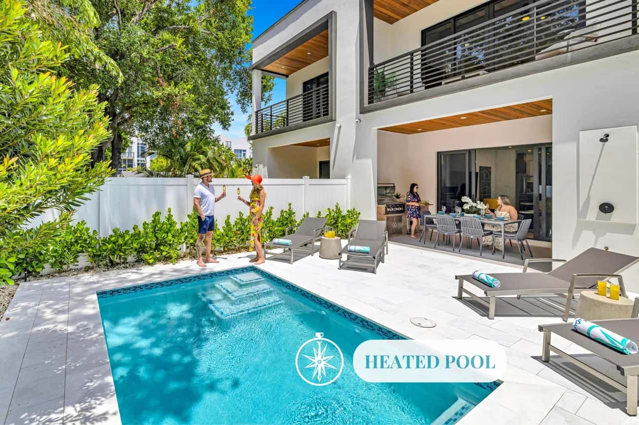 Townhouse / Heated Pool / Centrally Located / Malibu Key One