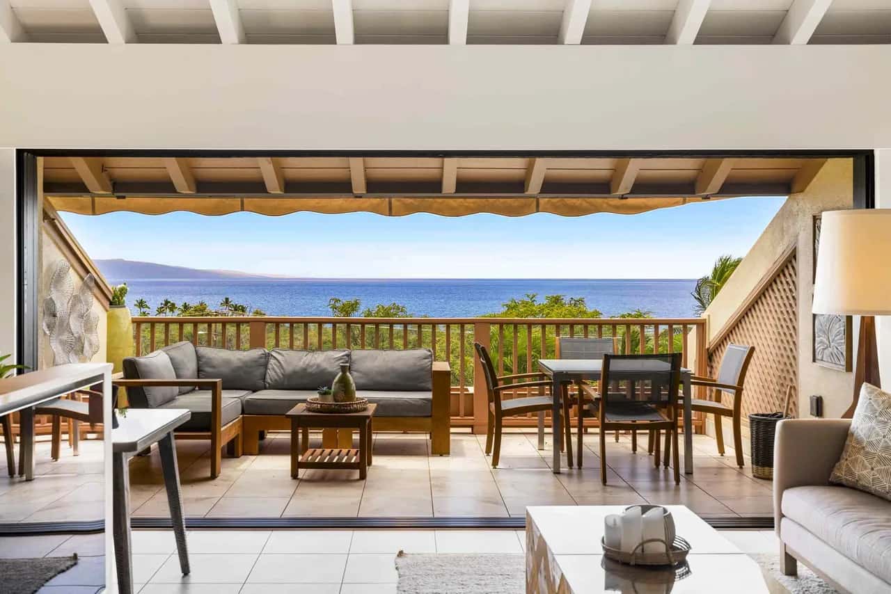 Maui Kamaole A-206 - Prime Location, Stunning Renovation, Large Lanai, Split AC!