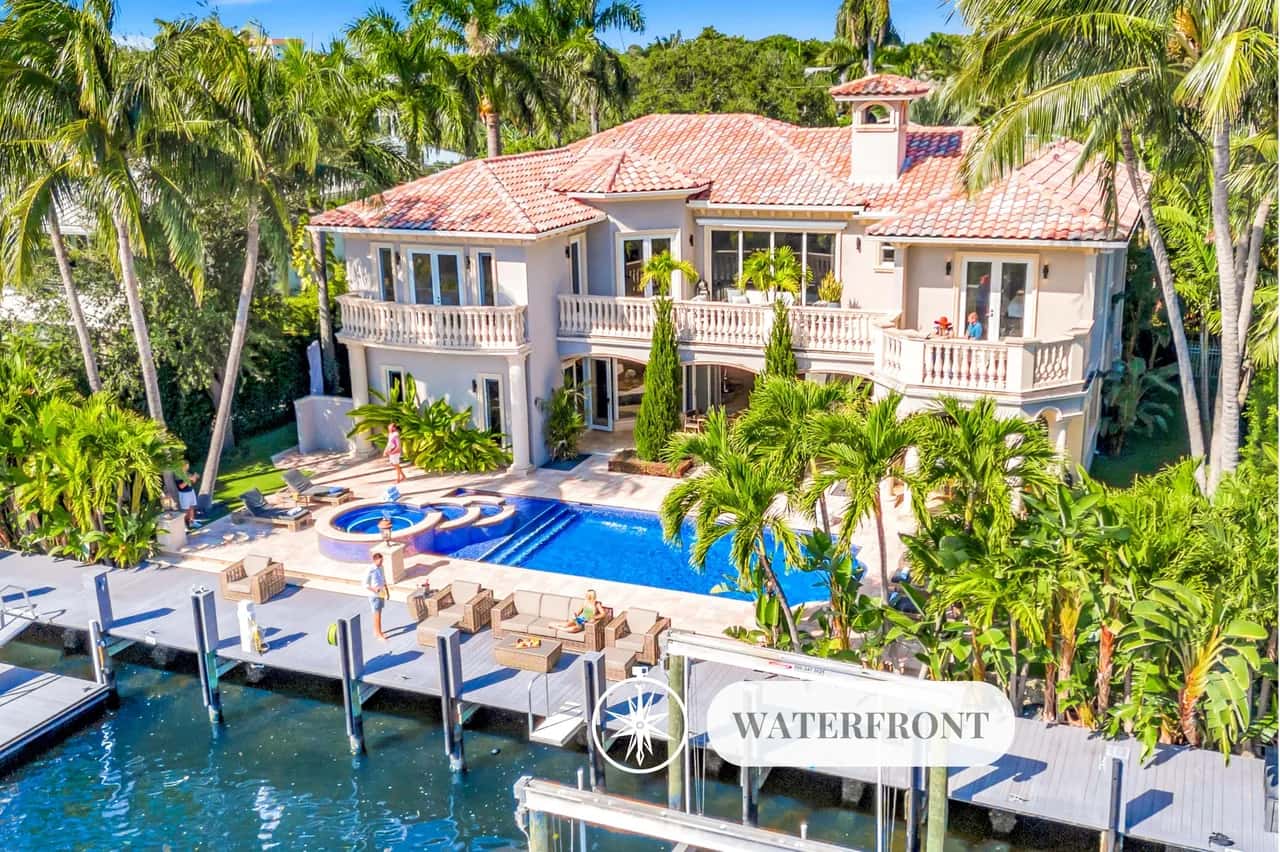 Canal-Access Five Bedroom Retreat in Fort Lauderdale