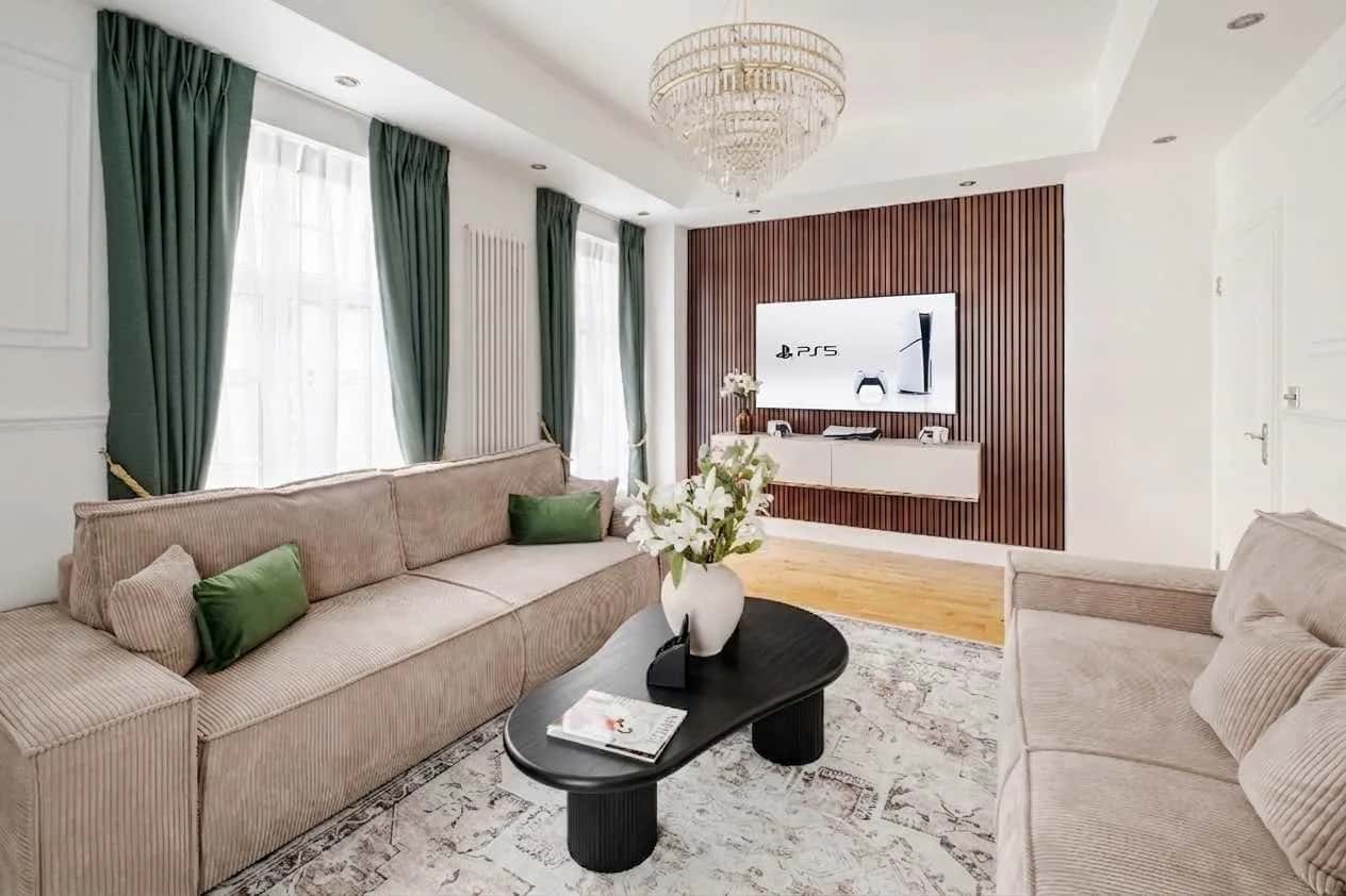 Charming Two Bedroom Apartment in Mayfair